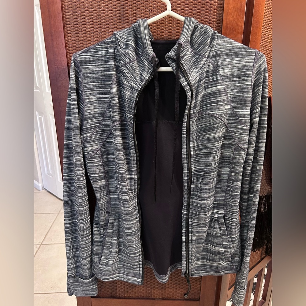Lululemon Nulu define